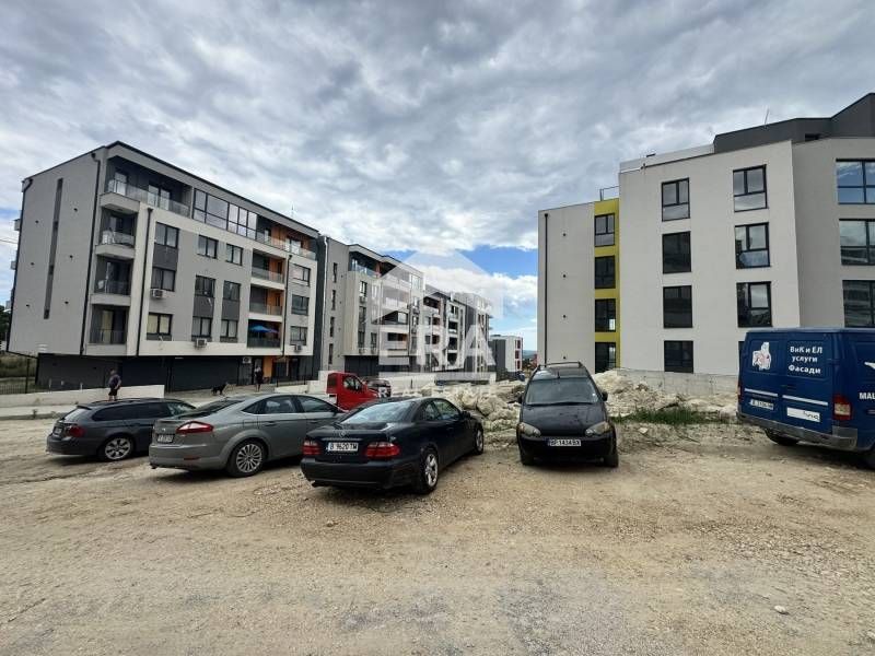 Двустаен апартамент  за продажба с акт 14 в кв.Владиславово, Варна.