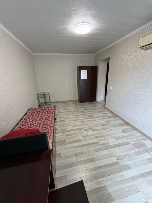 1-хонали кв. Гагарина Азиз бозор