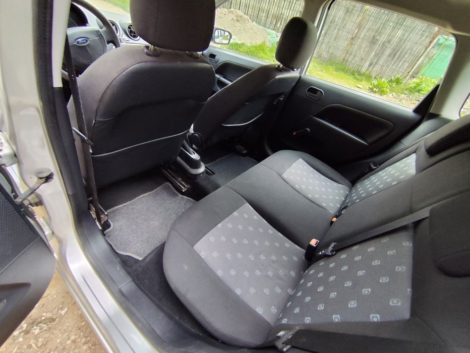 Ford Fiesta  2004