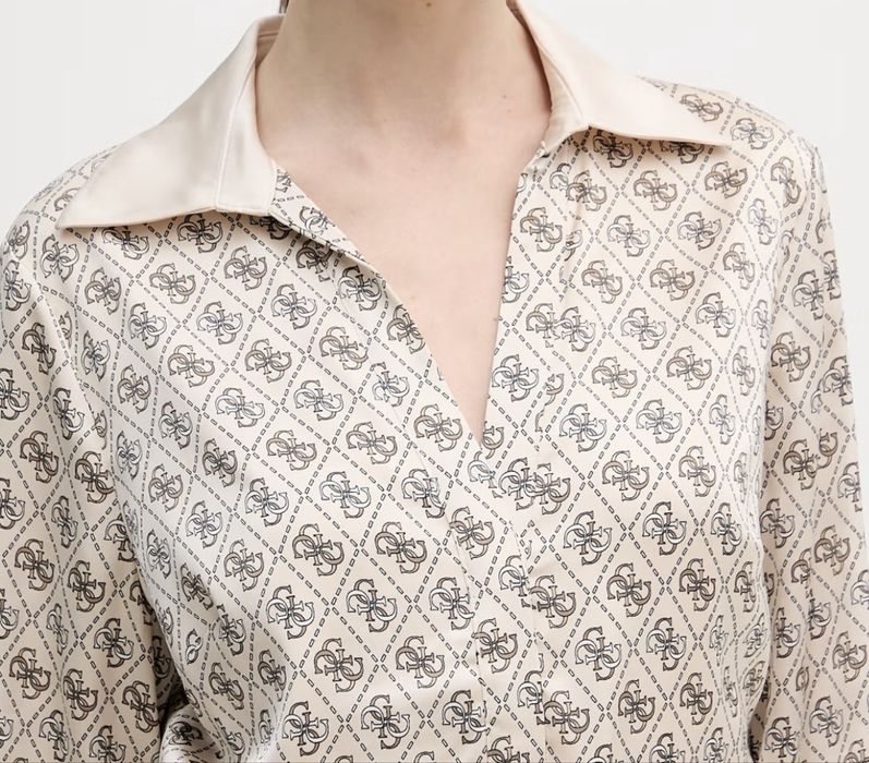 Guess-сатенирана рокля