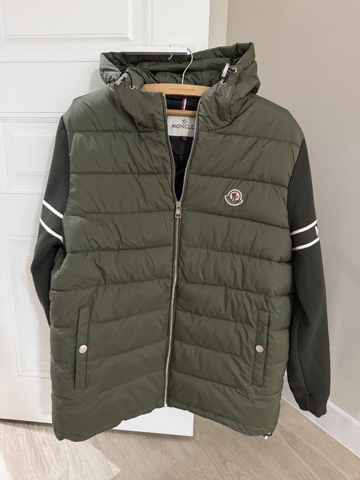 Куртка зеленая Moncler