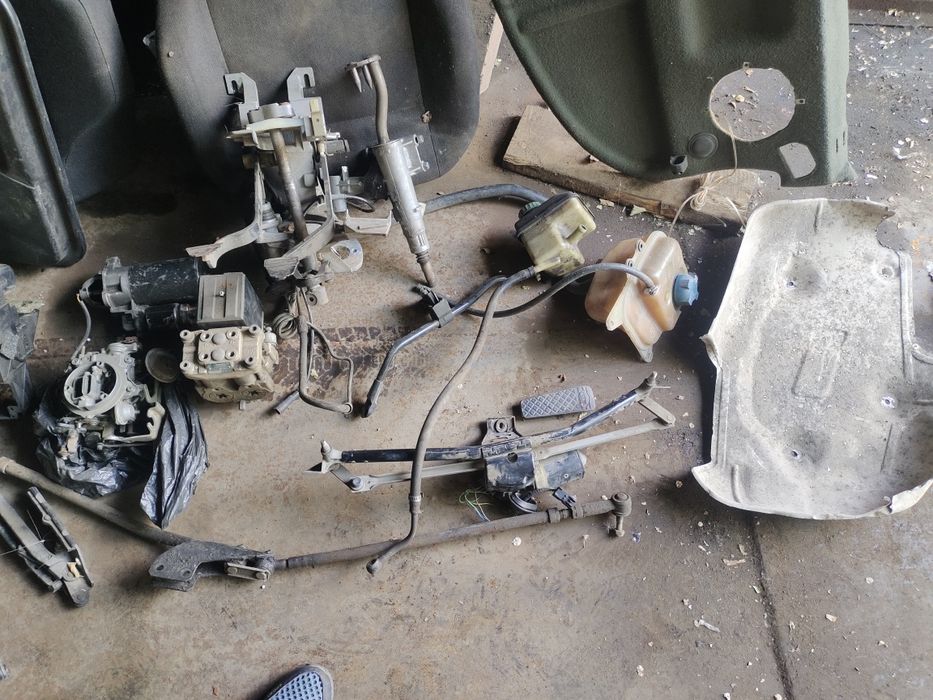 Продам разные запчасти на Ауди 80 б3