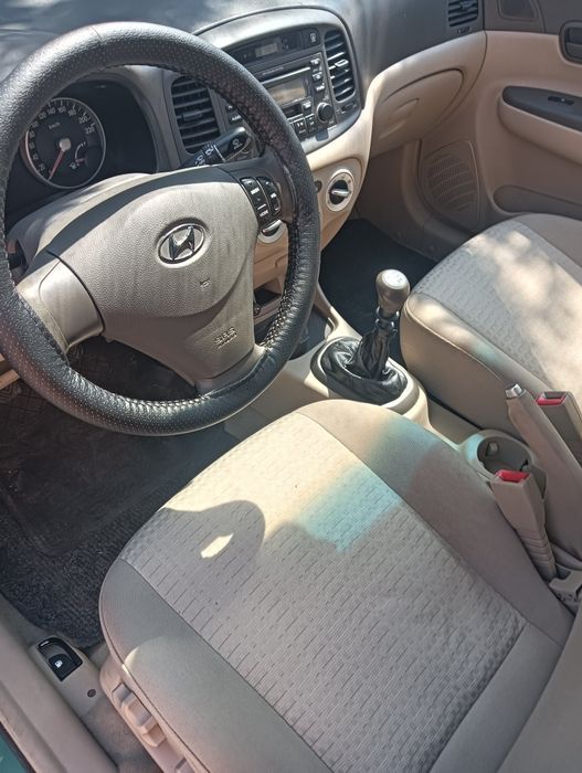 Navigator vând Hyundai Accent