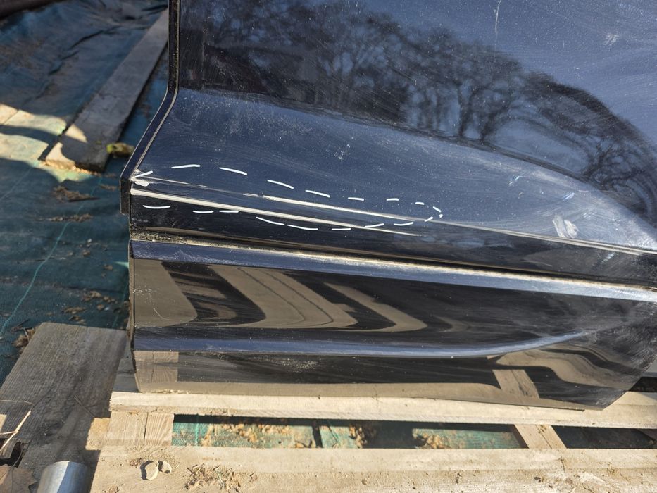 VW Touareg III 19- Задна лява врата