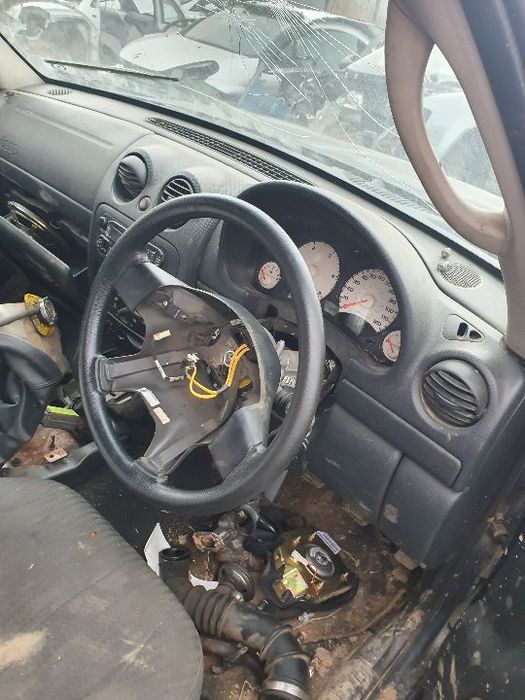 dezmembrari dezmembrez piese auto jeep cherokee 2.5 diesel an 2002