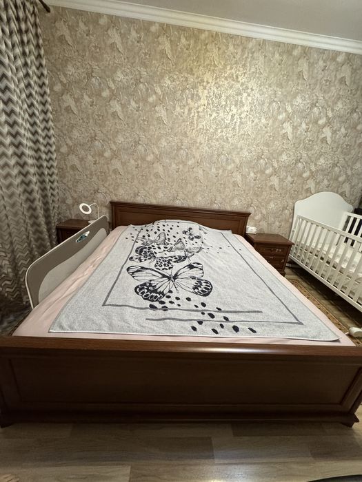 Спальный гарнитур, шкафы, стенка