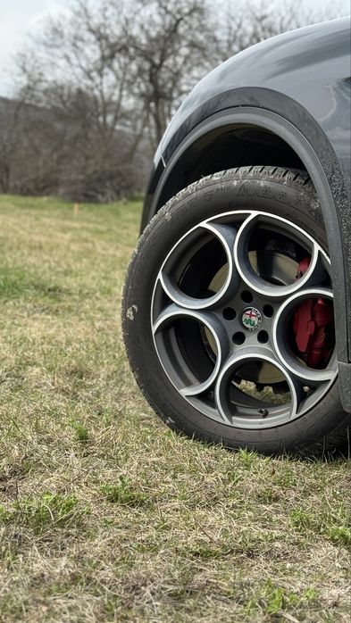 Vand Alfa Romeo Stelvio Veloce