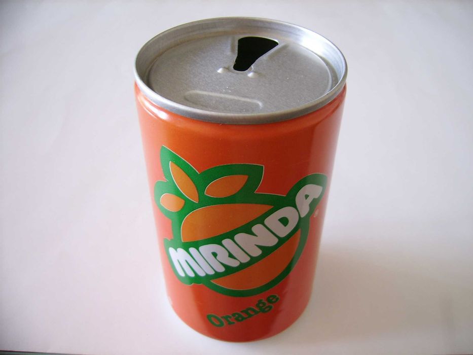 Колекция от 900 уникални кенчета от 330мл.