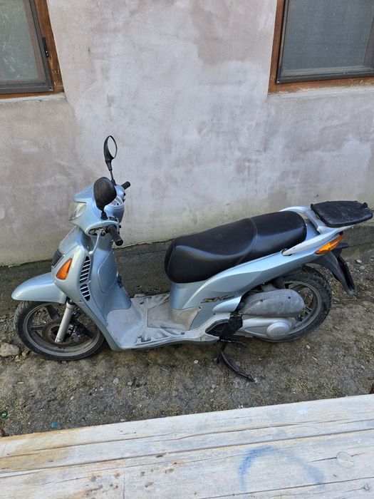 Vând Scuter Honda SH150