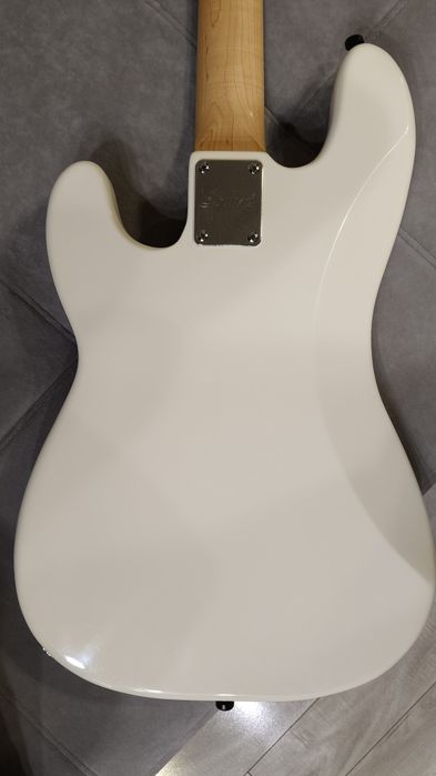 Бас гитара Squire