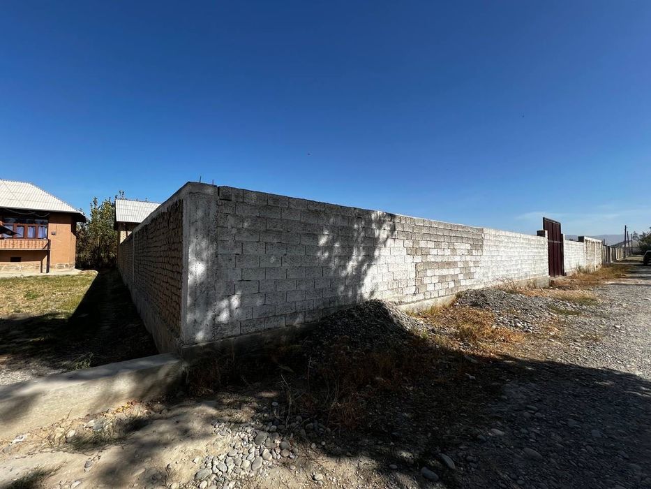 Янги курилган уй сотилади.