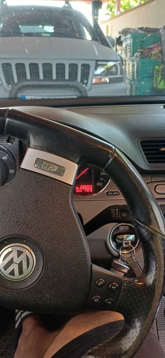 VW Passat RLine 2.0 TDI
