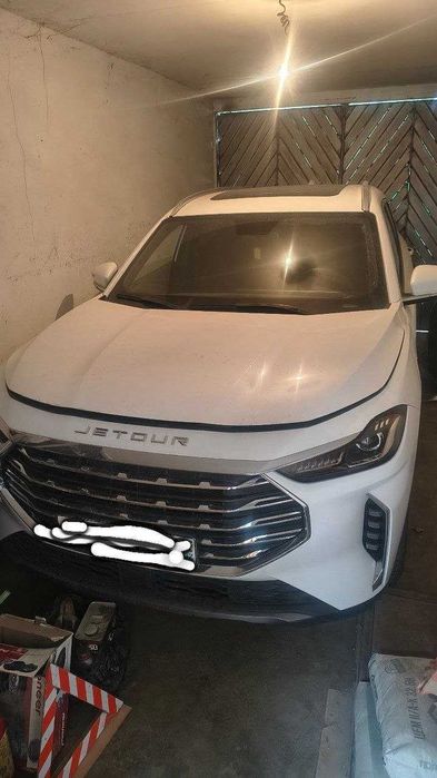 Jetour x70 plus 1.6