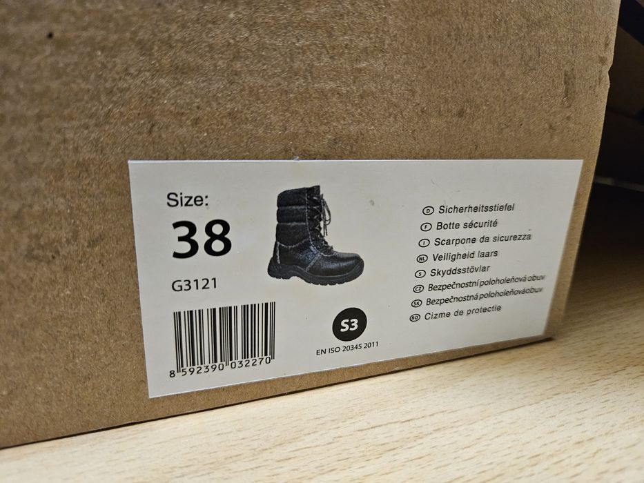 Bocanci cu bot de fier Unisex noi