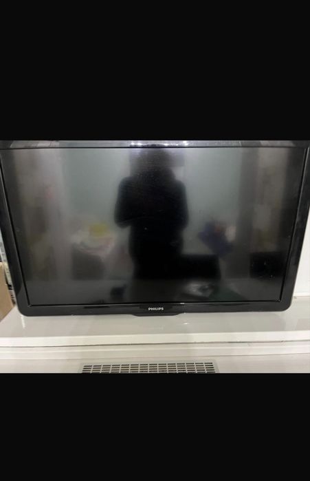 Телевизор     Philips 42PFL5604H/12