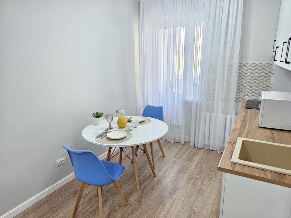 1 комнатная 12 мкр