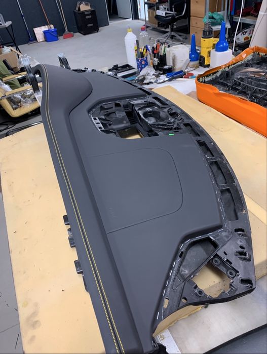 Tapițerie planșă bord