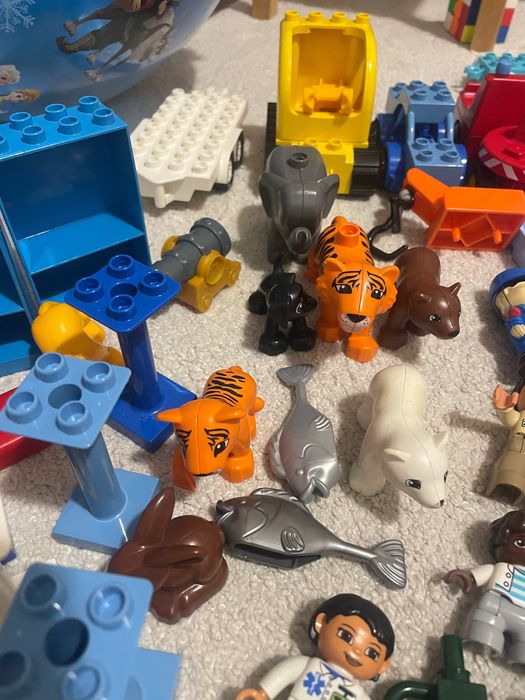 Огромен сет Duplo lego с коли, къщи, животни