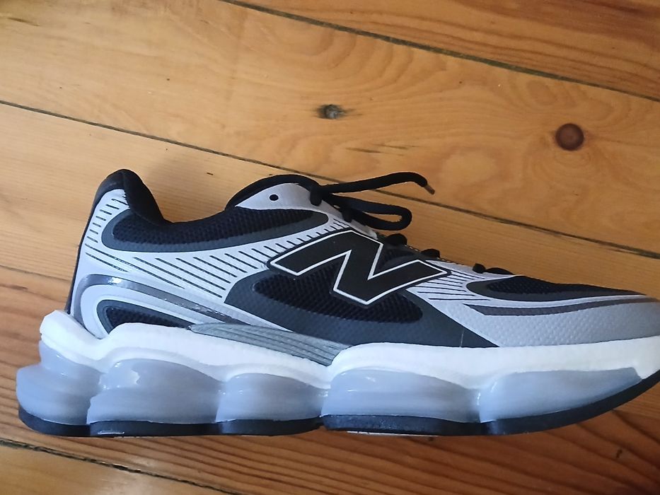 Маратонки NEW BALANCE 2000