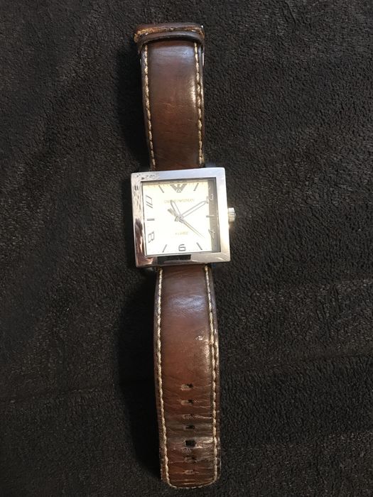 Часовник Emporio Armani