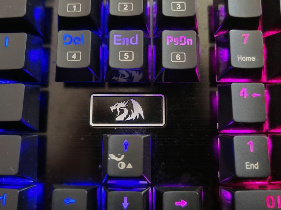 Tastatura Redragon K556 RGB Mecanica metalica brown switch iluminata functionala gaming devarajas red dragon reddragon