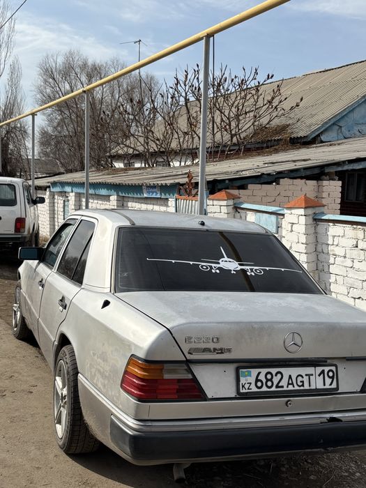 Продам мерседес 220 срочна