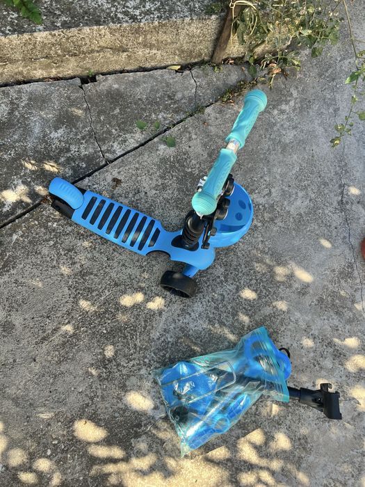 vand trotineta 5 in 1 Scooter in stare foarte buna