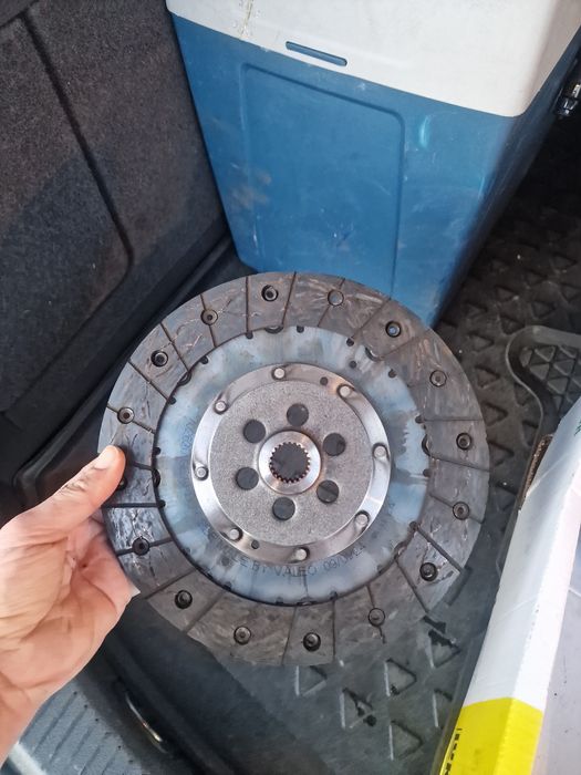 Маховик valeo за vw touran  2 tdi