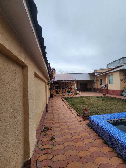 Продается дом 6,7 сот кинотеатр Казахстан с бассеином