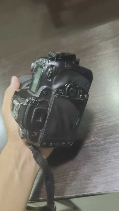 Nikon D90 DX af-s 18-135 (1:35-5.6G ED)+сумка+зарядное устройство