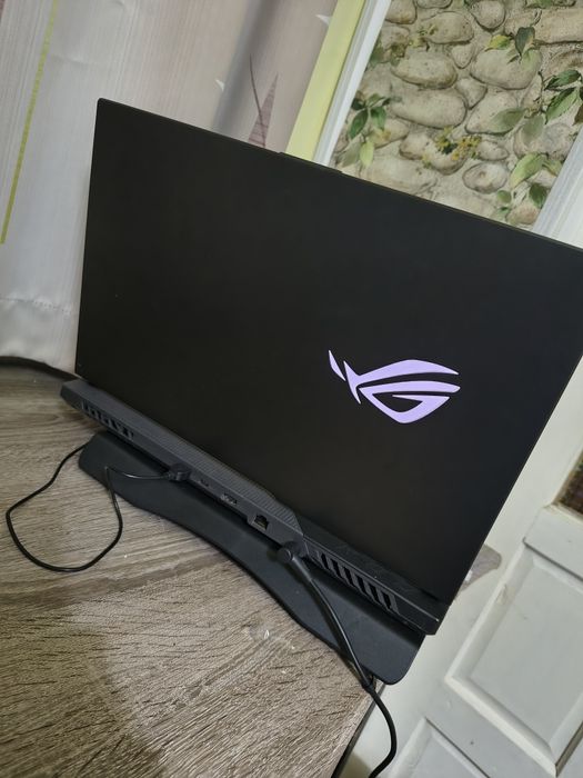 Vând laptop gaming