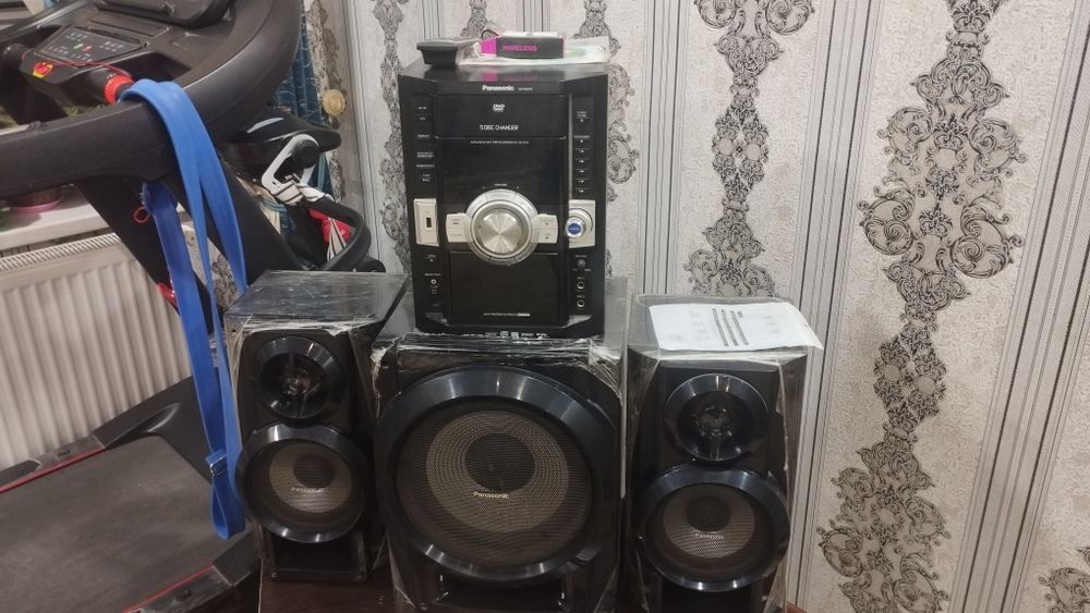 Музыкальный центр