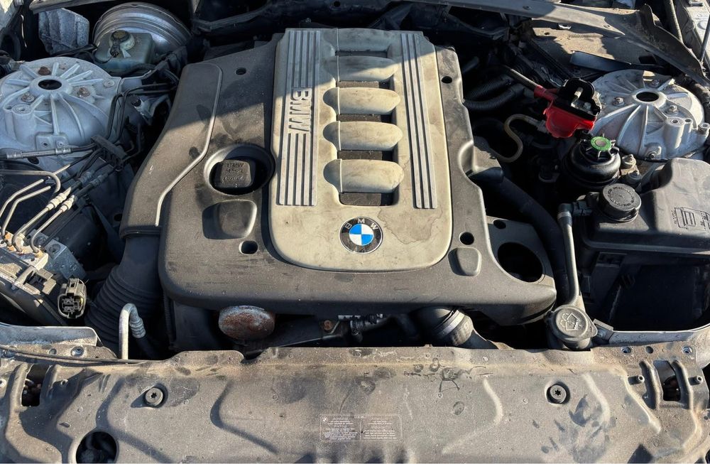 Dezmembrez BMW 525d E60 LCI 3.0D, 197cp M PACK,Navi ,xenon adaptiv