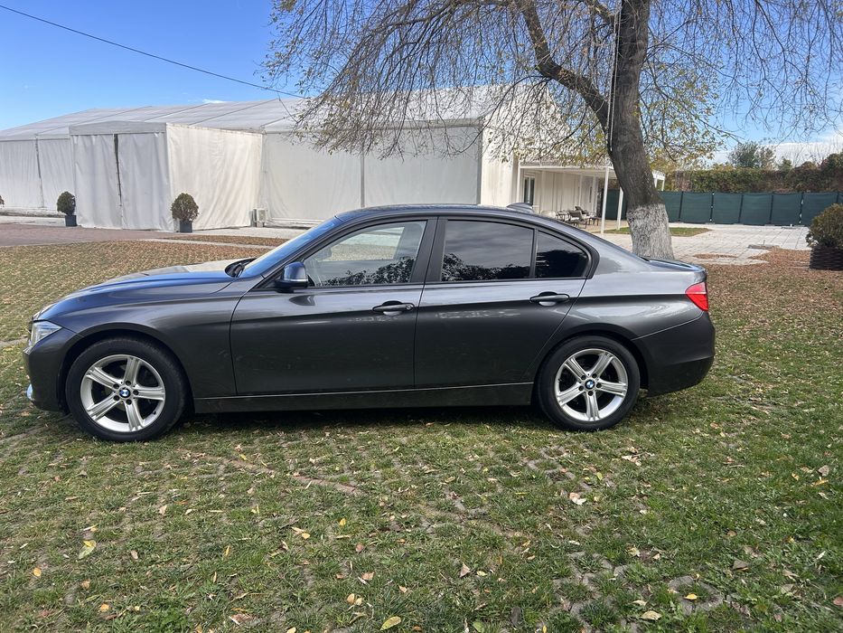 BMW seria 3 diesel F30 automat Head Up Display plafon negru xenon LED