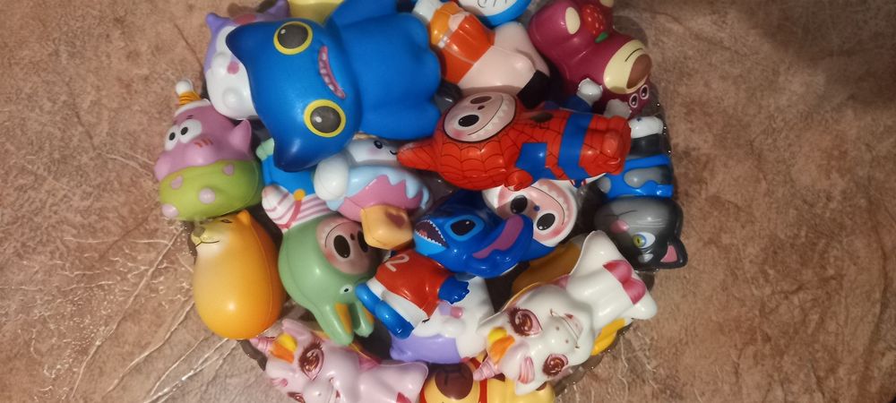 Продам игрушки сквиш