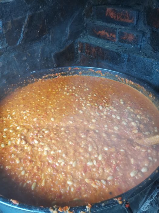 Zacuscă și murături