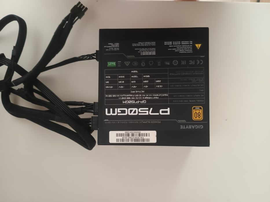 Sursa 750w gygabyte gold plus