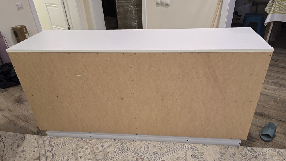 Комод белый с распашными дверьми