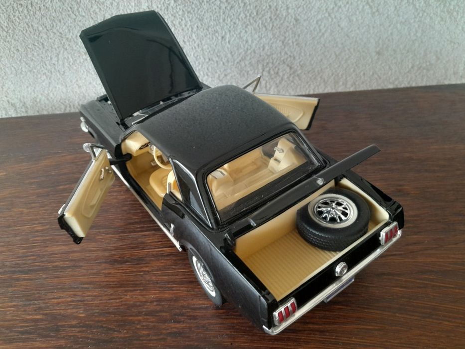 Mustang,  macheta din metal scara 1.18