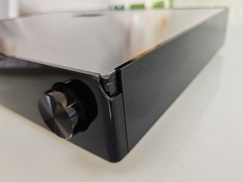Loewe MediaVision 3D – player Blu-ray 3D, defect