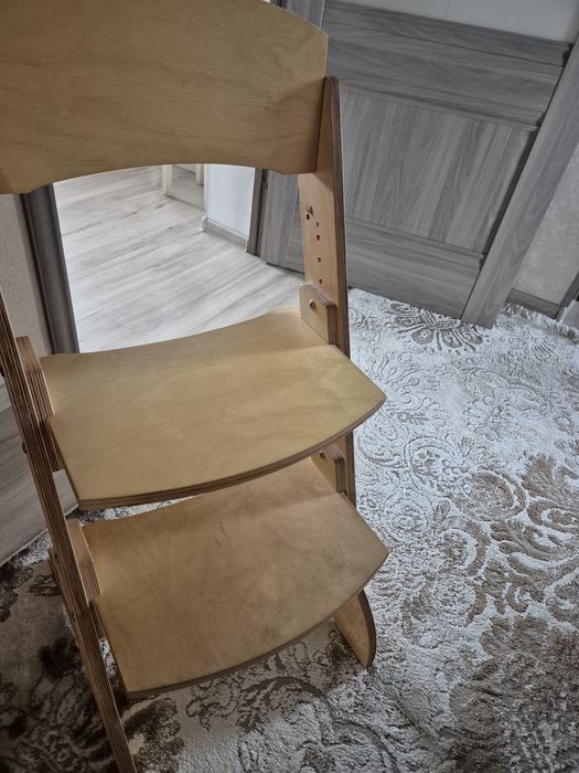 Продам стул растущий