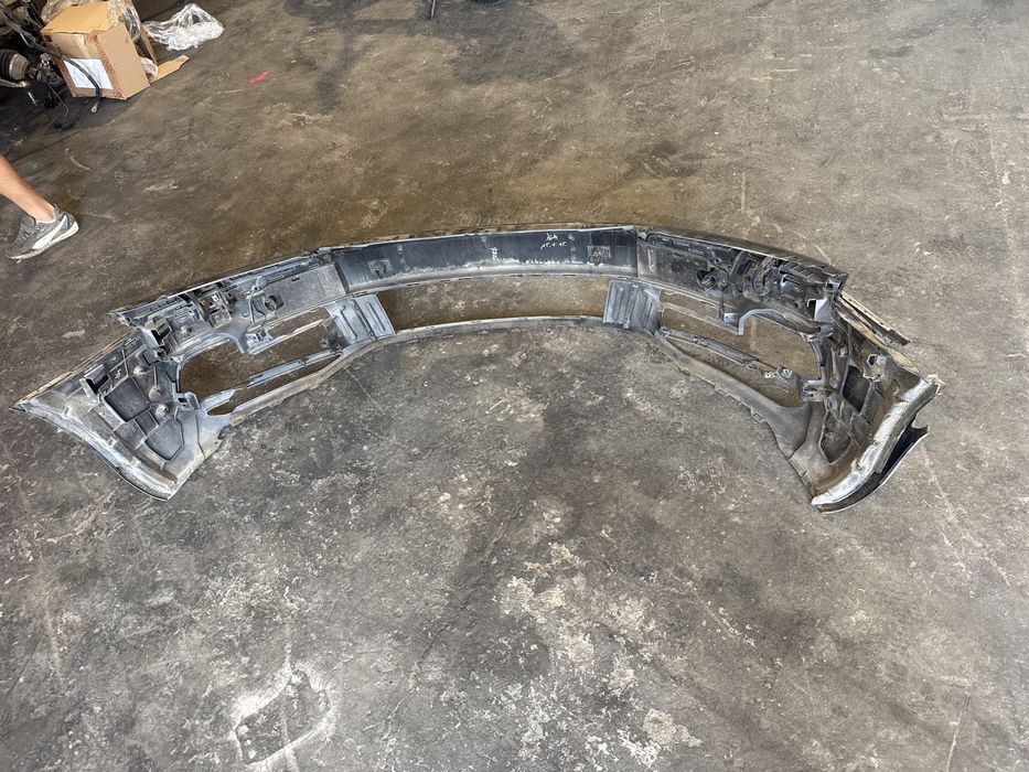 Bara/Spoiler/Masca Vw Phaeton An 2012 Defecta/Sparta