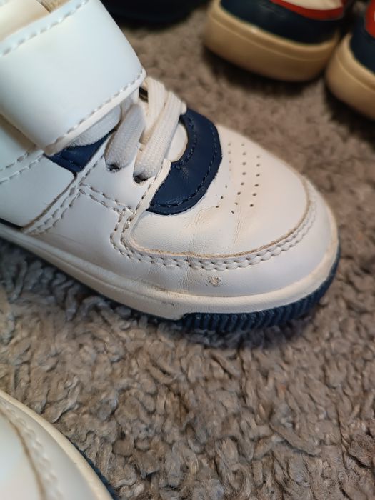 Различни детски обувки 22-27 номер