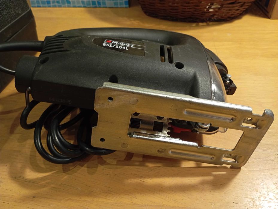 Винтоверт електрически Raider RD-CDD01 в комплект със зеге BUDGET