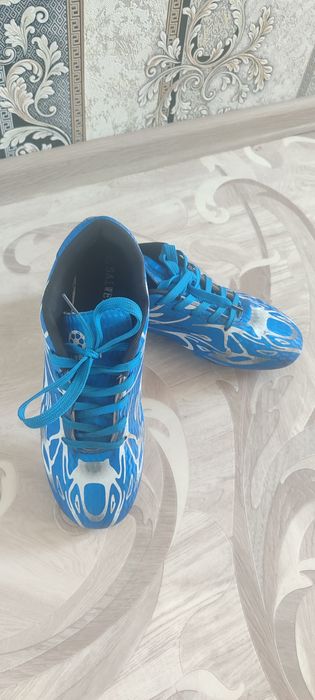 Продам бутсы б/у