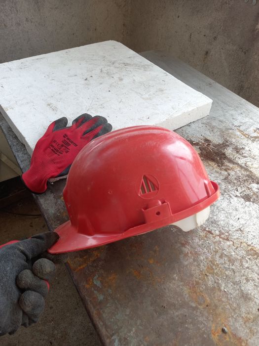 Набор от и инструменти