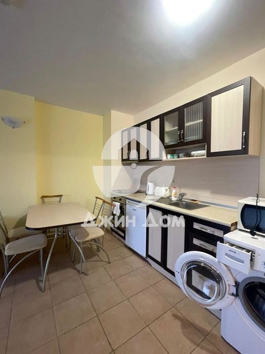 Продава се Двустаен апартамент в к.к. Слънчев бряг - 64 кв.м за 1204 €/кв.м - Снимка #2