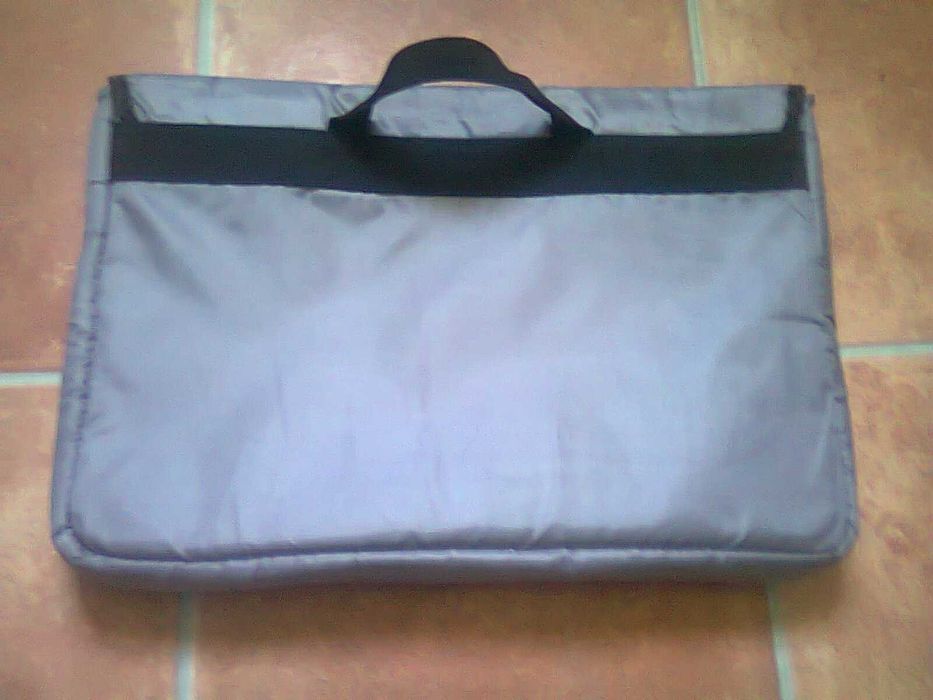 geanta pentru laptop