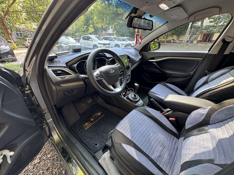 LADA Vesta 1.8 AMT Luxe Multimedia | 2019
