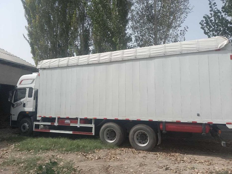 Faw. Furgon 18 tonnalik. Metan o'rnatilgan.